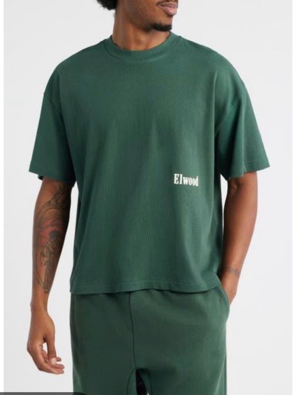 Elwood Boxy Heavyweight
Cotton Crop T-Shirt, Men’s Small